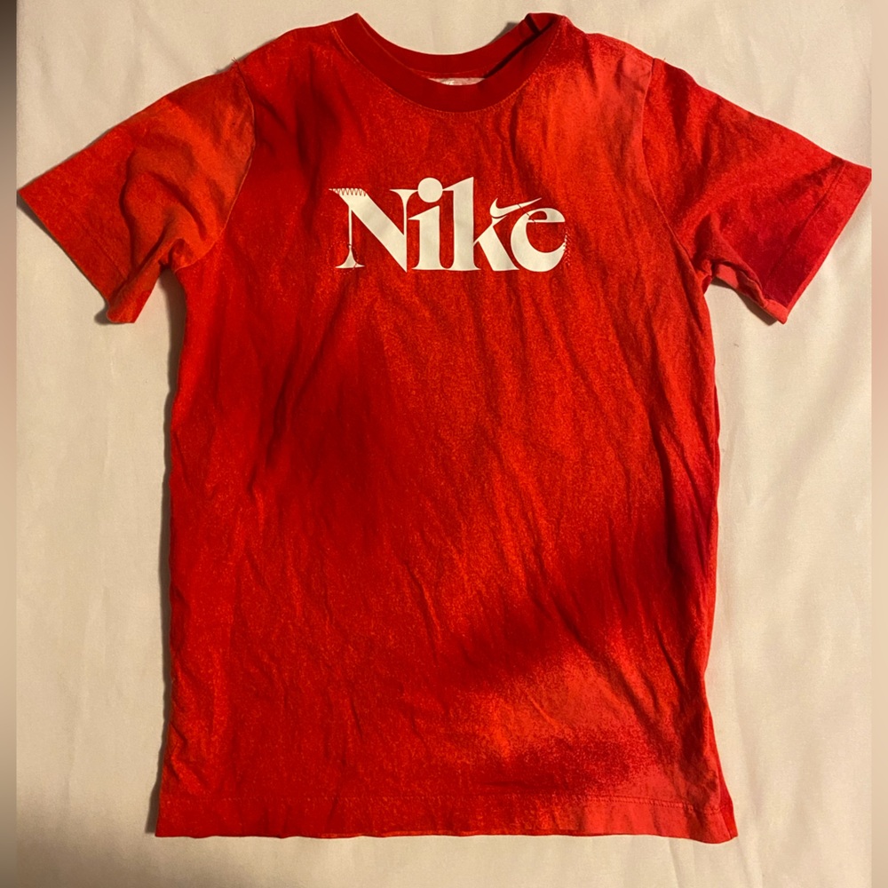 Nike Sportswear Culture of Basketball Big Kids' T-Shirt
Large